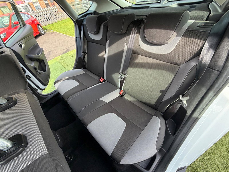 Ford Focus 1.6 TDCi Zetec Hatchback 5dr Diesel Manual Euro 5 (s/s) (115 ps) 5dr Manual 2026