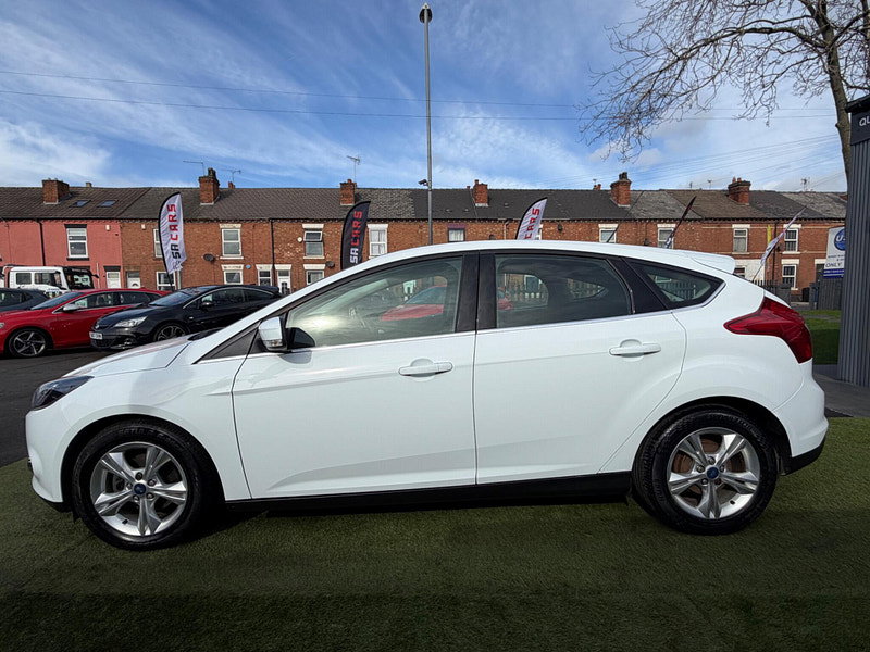 Ford Focus 1.6 TDCi Zetec Hatchback 5dr Diesel Manual Euro 5 (s/s) (115 ps) 5dr Manual 2026