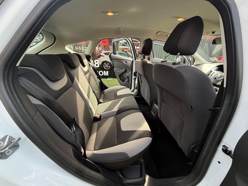 Ford Focus 1.6 TDCi Zetec Hatchback 5dr Diesel Manual Euro 5 (s/s) (115 ps) 5dr Manual 2026