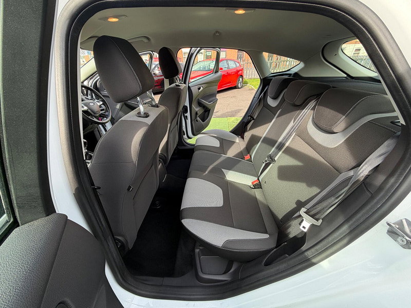 Ford Focus 1.6 TDCi Zetec Hatchback 5dr Diesel Manual Euro 5 (s/s) (115 ps) 5dr Manual 2026