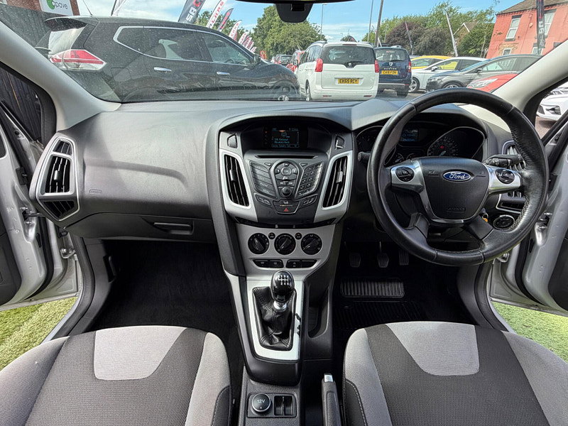 Ford Focus 1.6 TDCi Zetec Hatchback 5dr Diesel Manual Euro 5 (s/s) (115 ps) 5dr Manual 2026
