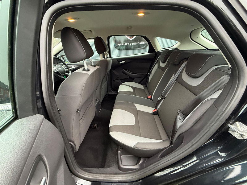 Ford Focus 1.6 Zetec Hatchback 5dr Petrol Manual Euro 5 (105 ps) 5dr Manual 2025