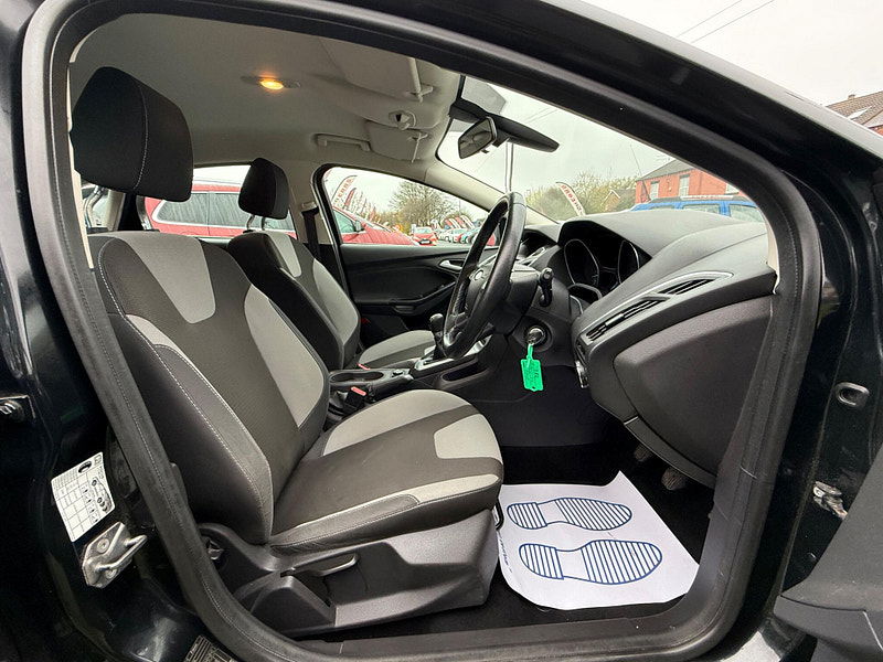 Ford Focus 1.6 Zetec Hatchback 5dr Petrol Manual Euro 5 (105 ps) 5dr Manual 2025