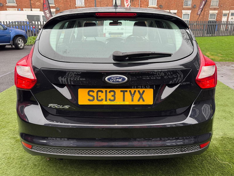 Ford Focus 1.6 Zetec Hatchback 5dr Petrol Manual Euro 5 (105 ps) 5dr Manual 2025