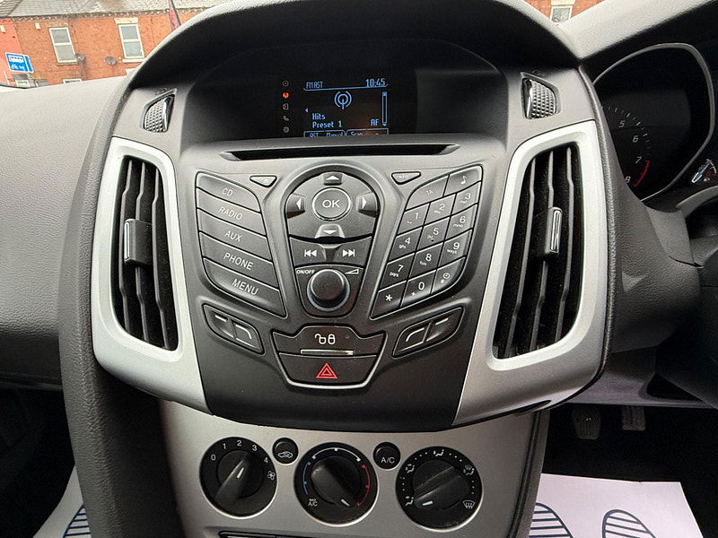 Ford Focus 1.6 Zetec Hatchback 5dr Petrol Manual Euro 5 (105 ps) 5dr Manual 2025