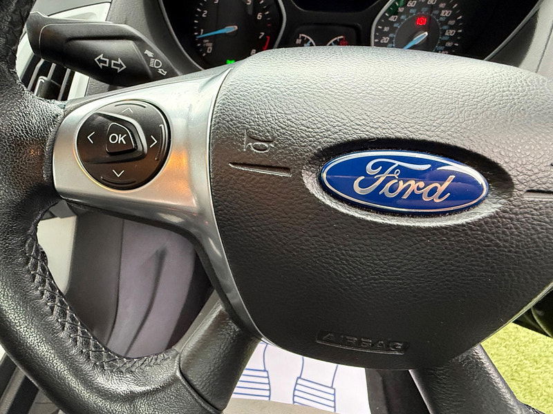 Ford Focus 1.6 Zetec Hatchback 5dr Petrol Manual Euro 5 (105 ps) 5dr Manual 2025