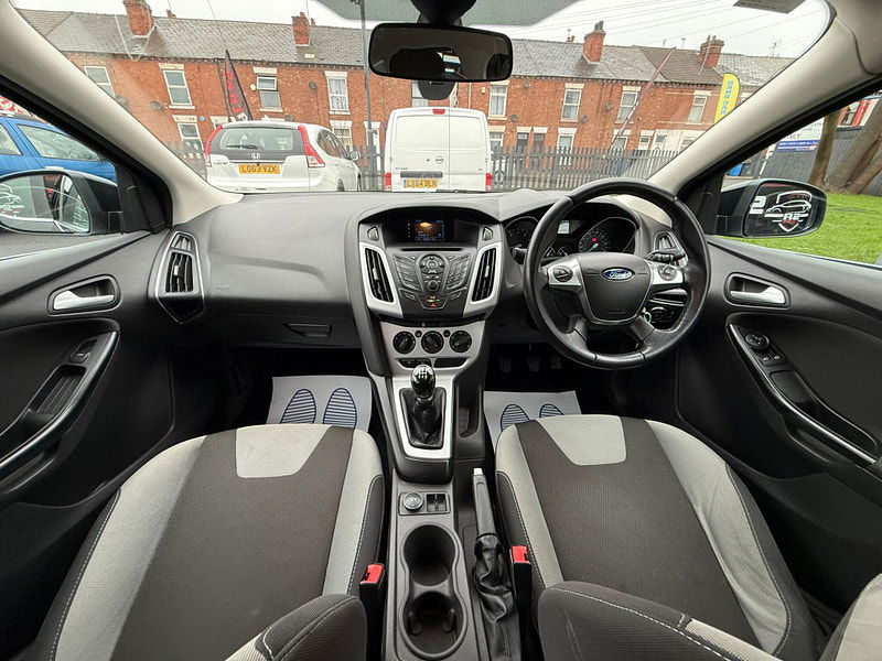 Ford Focus 1.6 Zetec Hatchback 5dr Petrol Manual Euro 5 (105 ps) 5dr Manual 2025