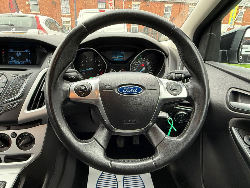 Ford Focus 1.6 Zetec Hatchback 5dr Petrol Manual Euro 5 (105 ps) 5dr Manual 2025