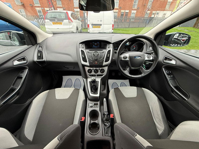 Ford Focus 1.6 Zetec Hatchback 5dr Petrol Manual Euro 5 (105 ps) 5dr Manual 2025