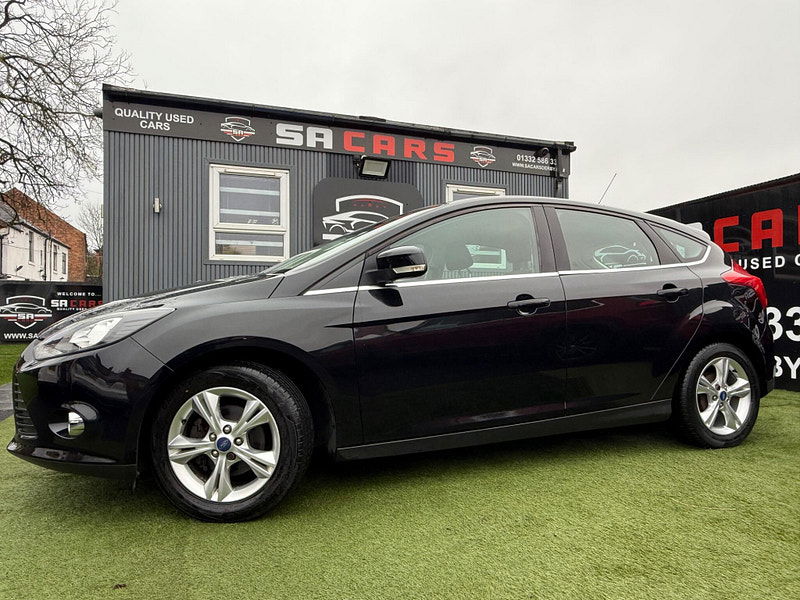 Ford Focus 1.6 Zetec Hatchback 5dr Petrol Manual Euro 5 (105 ps) 5dr Manual 2025