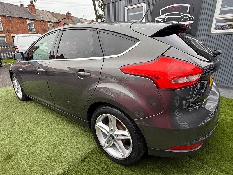 Ford Focus 1.6 Zetec Hatchback 5dr Petrol Powershift Euro 6 (125 ps) 5dr Automatic 2025