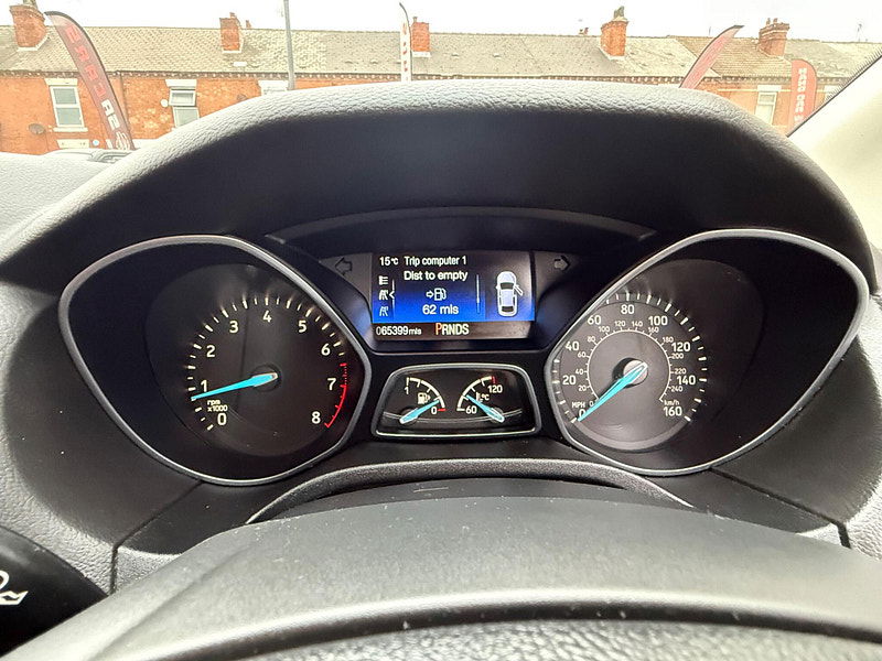 Ford Focus 1.6 Zetec Hatchback 5dr Petrol Powershift Euro 6 (125 ps) 5dr Automatic 2025