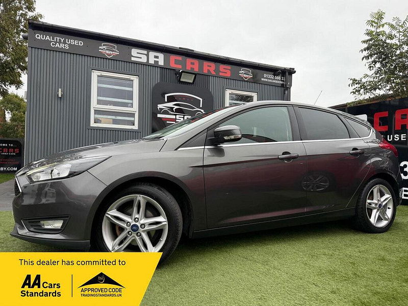 Ford Focus 1.6 Zetec Hatchback 5dr Petrol Powershift Euro 6 (125 ps) 5dr Automatic 2025