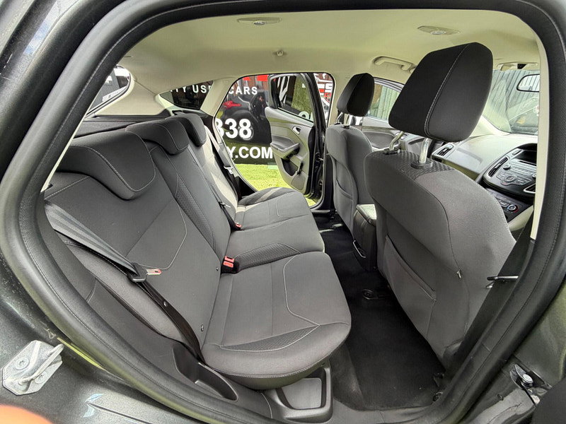 Ford Focus 1.6 Zetec Hatchback 5dr Petrol Powershift Euro 6 (125 ps) 5dr Automatic 2026