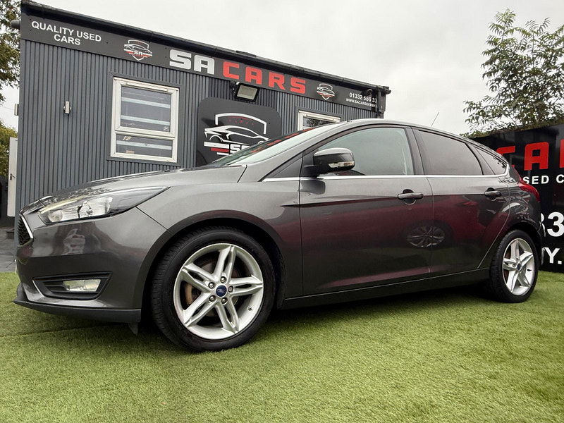Ford Focus 1.6 Zetec Hatchback 5dr Petrol Powershift Euro 6 (125 ps) 5dr Automatic 2025