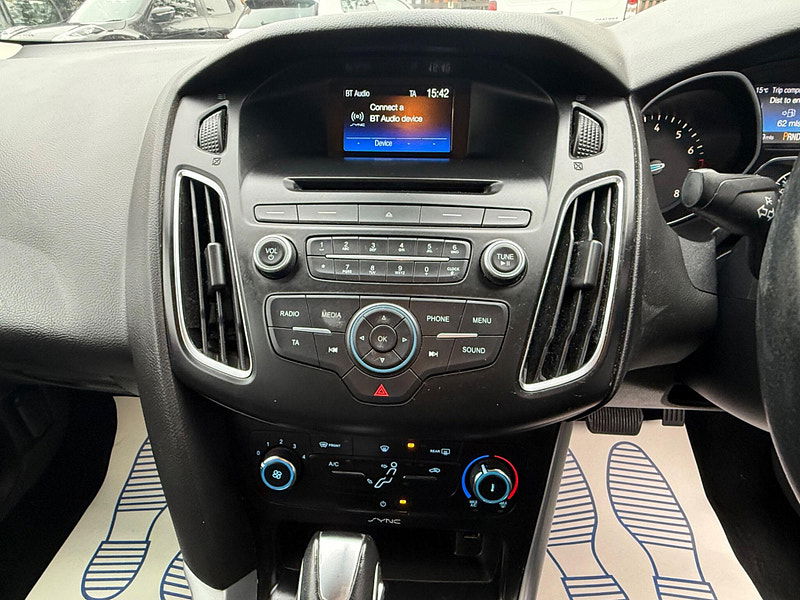 Ford Focus 1.6 Zetec Hatchback 5dr Petrol Powershift Euro 6 (125 ps) 5dr Automatic 2025