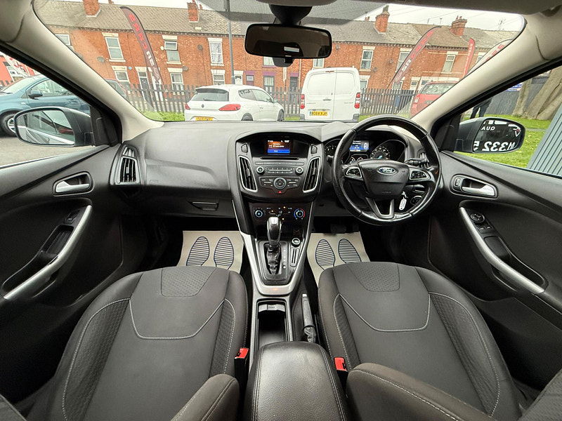 Ford Focus 1.6 Zetec Hatchback 5dr Petrol Powershift Euro 6 (125 ps) 5dr Automatic 2025