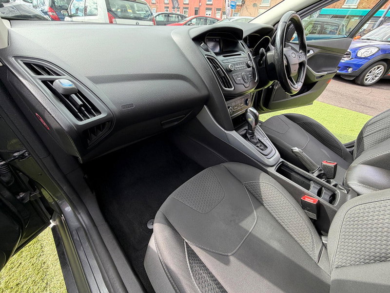 Ford Focus 1.6 Zetec Hatchback 5dr Petrol Powershift Euro 6 (125 ps) 5dr Automatic 2026