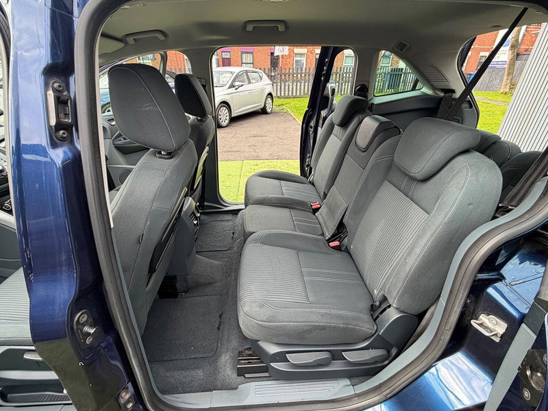 Ford Grand C-Max 1.6 Titanium MPV 5dr Petrol Manual Euro 5 (125 ps) 5dr Manual 2026