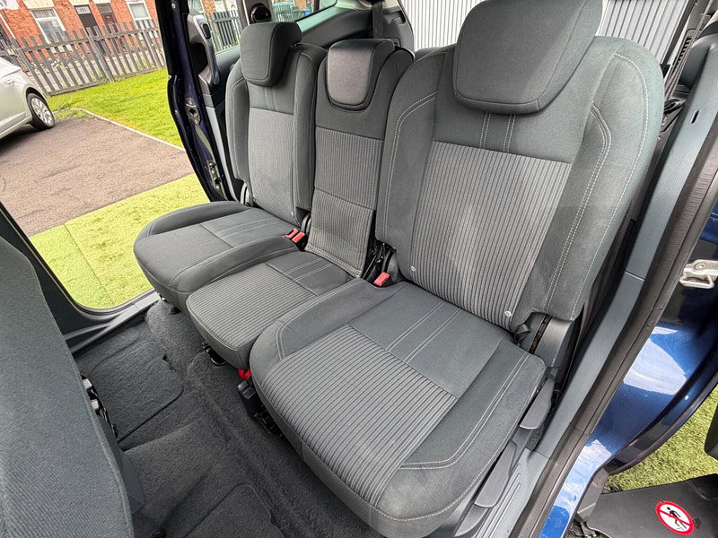 Ford Grand C-Max 1.6 Titanium MPV 5dr Petrol Manual Euro 5 (125 ps) 5dr Manual 2026