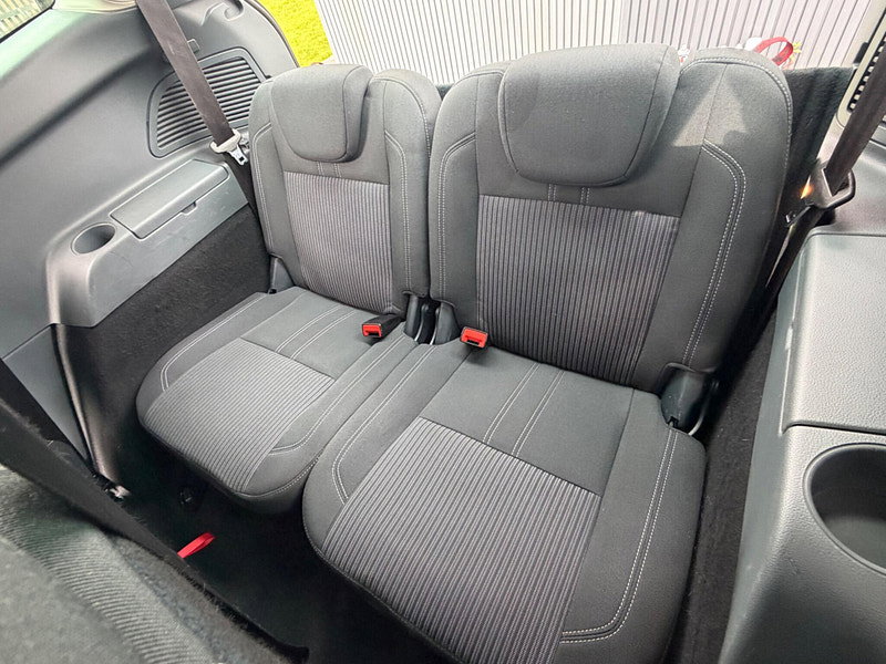 Ford Grand C-Max 1.6 Titanium MPV 5dr Petrol Manual Euro 5 (125 ps) 5dr Manual 2026
