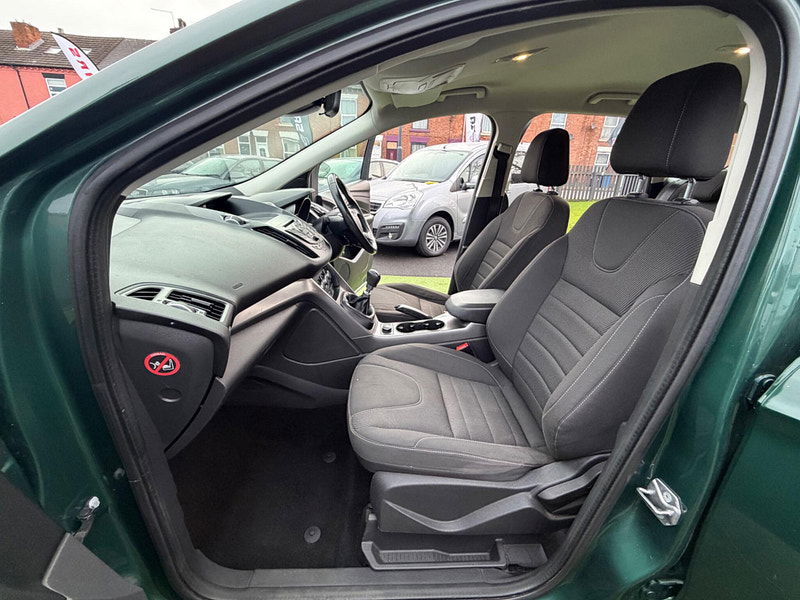 Ford Kuga 1.5T EcoBoost Zetec SUV 5dr Petrol Manual 2WD Euro 6 (s/s) (120 ps) 5dr Manual 2026