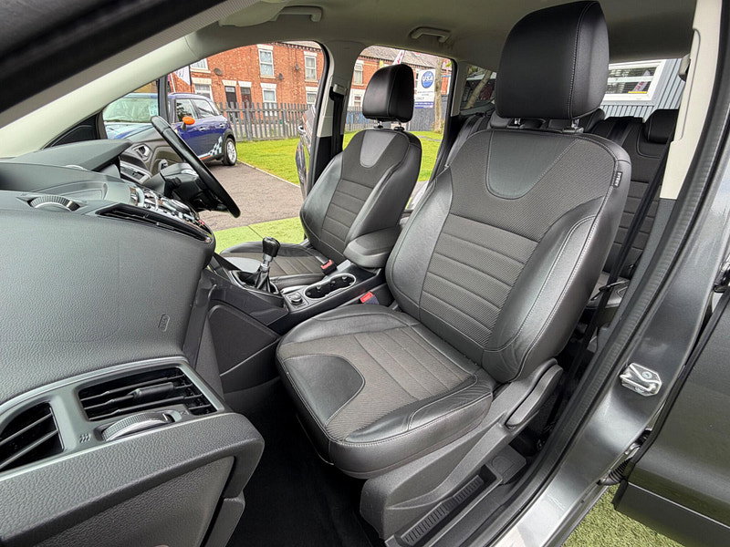 Ford Kuga 2.0 TDCi Titanium SUV 5dr Diesel Manual AWD Euro 5 (163 ps) 5dr Manual 2026