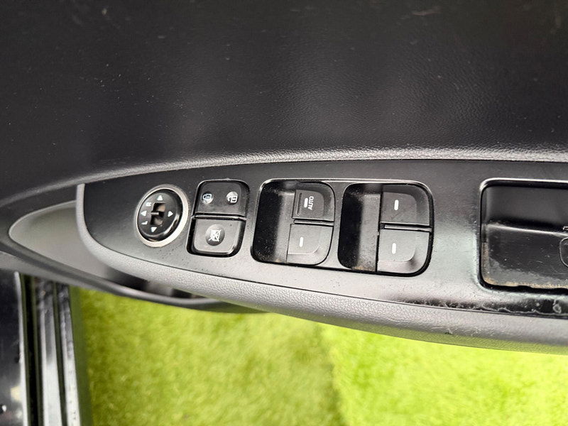 Hyundai I10 1.0 Premium Hatchback 5dr Petrol Manual Euro 6 (66 ps) 5dr Manual 2026