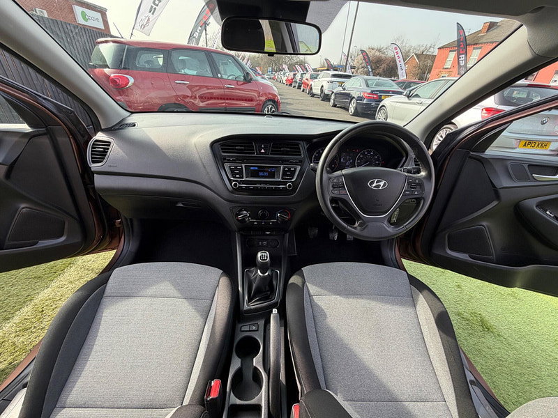 Hyundai I20 1.2 Blue Drive SE Hatchback 5dr Petrol Manual Euro 6 (s/s) (84 ps) 5dr Manual 2026