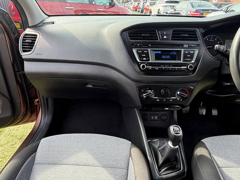 Hyundai I20 1.2 Blue Drive SE Hatchback 5dr Petrol Manual Euro 6 (s/s) (84 ps) 5dr Manual 2026