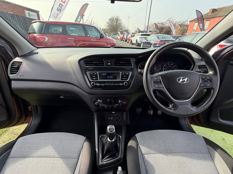 Hyundai I20 1.2 Blue Drive SE Hatchback 5dr Petrol Manual Euro 6 (s/s) (84 ps) 5dr Manual 2026