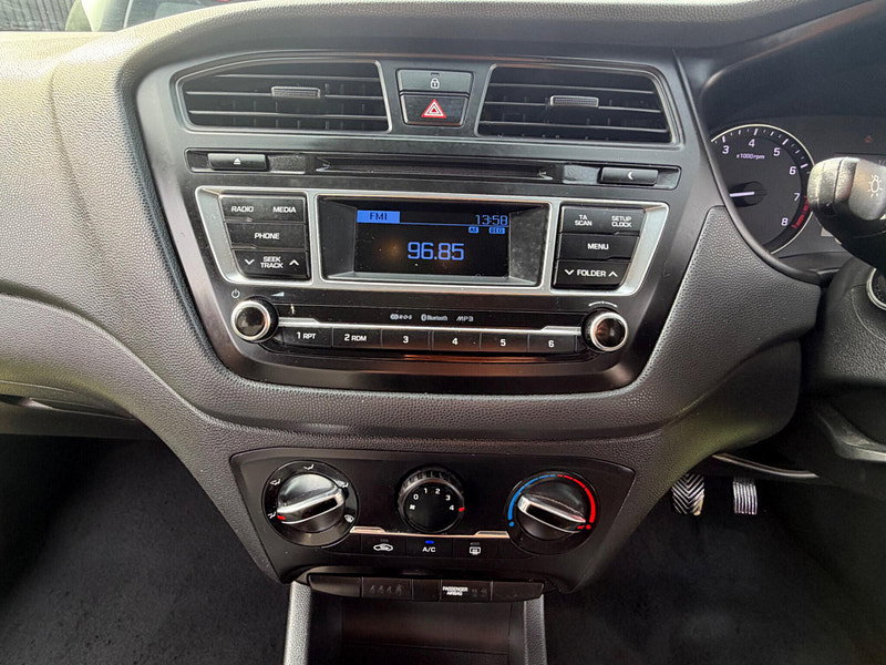 Hyundai I20 1.2 Blue Drive SE Hatchback 5dr Petrol Manual Euro 6 (s/s) (84 ps) 5dr Manual 2026