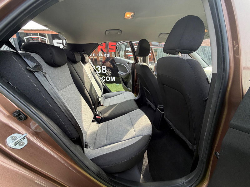 Hyundai I20 1.2 Blue Drive SE Hatchback 5dr Petrol Manual Euro 6 (s/s) (84 ps) 5dr Manual 2026