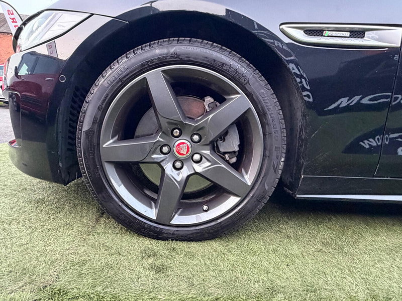 Jaguar XE 2.0d R-Sport Saloon 4dr Diesel Auto AWD Euro 6 (s/s) (240 ps) 4dr Automatic 2026