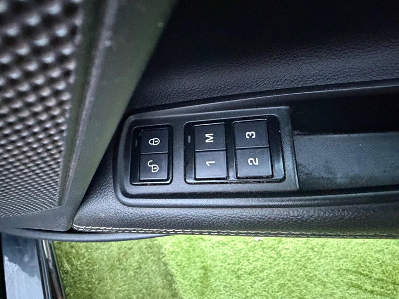 Jaguar XE 2.0d R-Sport Saloon 4dr Diesel Auto AWD Euro 6 (s/s) (240 ps) 4dr Automatic 2026