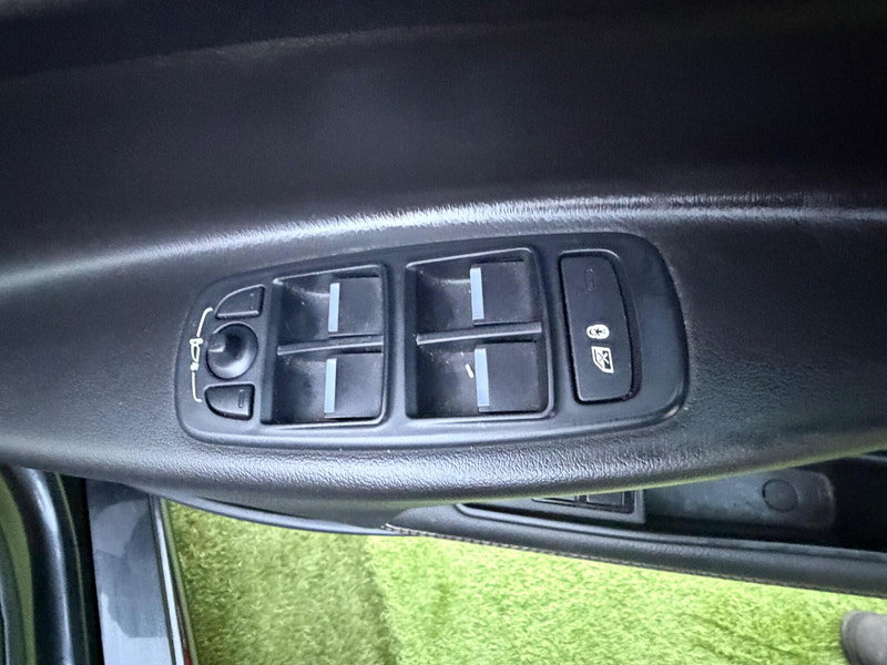 Jaguar XE 2.0d R-Sport Saloon 4dr Diesel Auto AWD Euro 6 (s/s) (240 ps) 4dr Automatic 2026