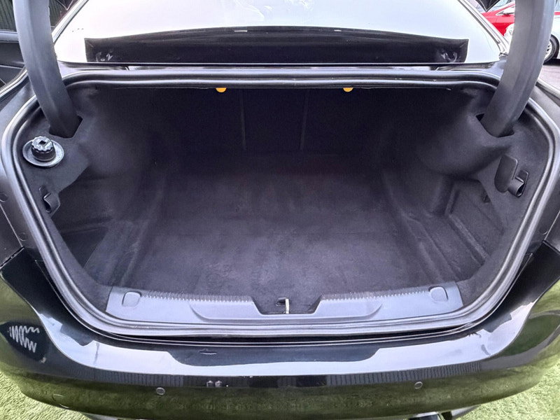 Jaguar XE 2.0d R-Sport Saloon 4dr Diesel Auto AWD Euro 6 (s/s) (240 ps) 4dr Automatic 2026