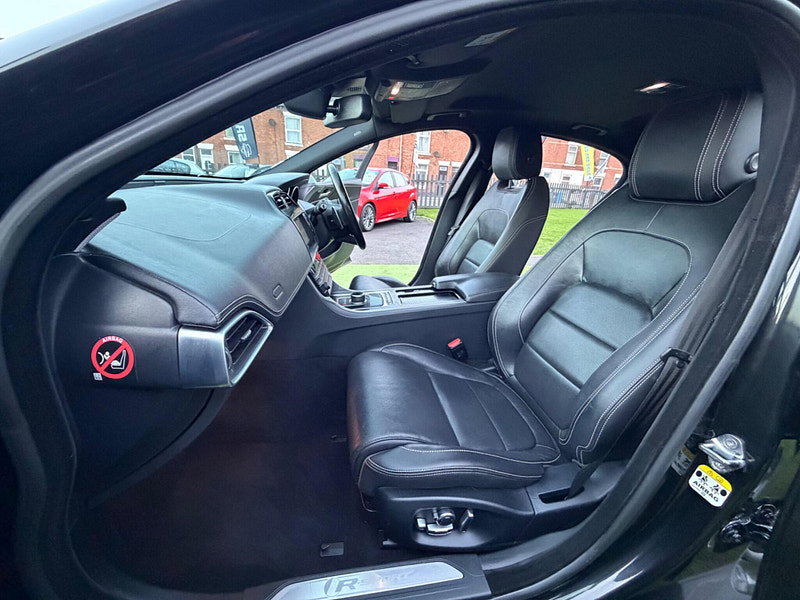 Jaguar XE 2.0d R-Sport Saloon 4dr Diesel Auto AWD Euro 6 (s/s) (240 ps) 4dr Automatic 2026