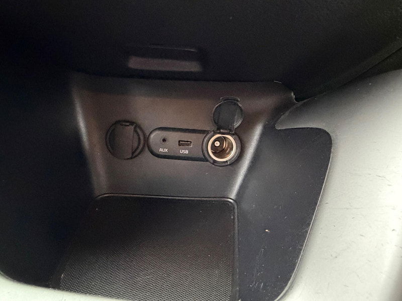 Kia Ceed 1.4 VR7 Hatchback 5dr Petrol Manual Euro 5 (98 bhp) 5dr Manual 2026