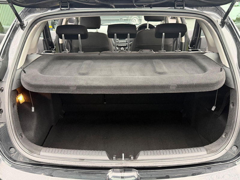 Kia Ceed 1.4 VR7 Hatchback 5dr Petrol Manual Euro 5 (98 bhp) 5dr Manual 2026