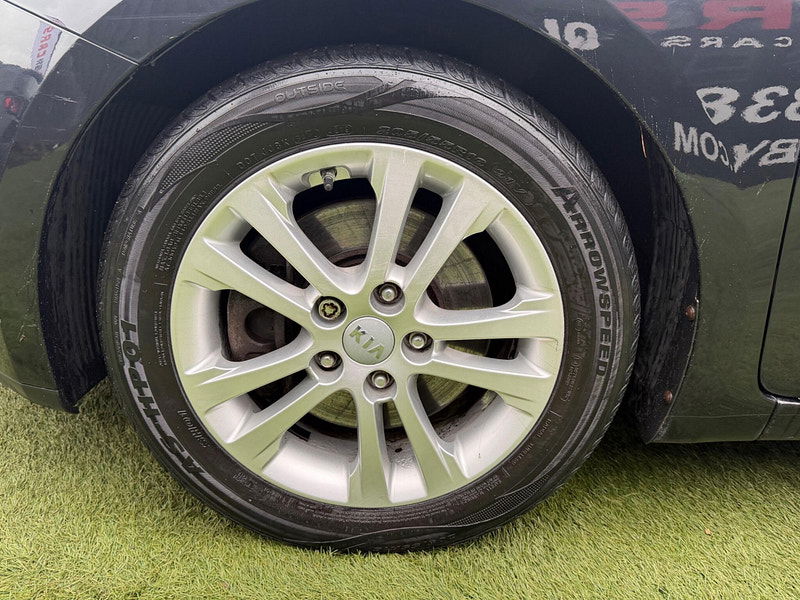 Kia Ceed 1.4 VR7 Hatchback 5dr Petrol Manual Euro 5 (98 bhp) 5dr Manual 2026