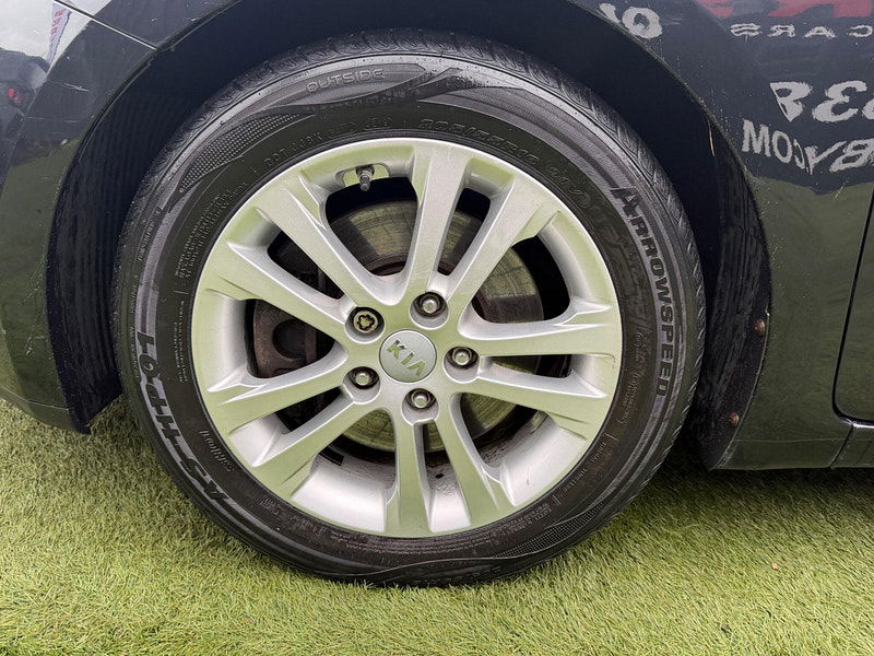 Kia Ceed 1.4 VR7 Hatchback 5dr Petrol Manual Euro 5 (98 bhp) 5dr Manual 2026