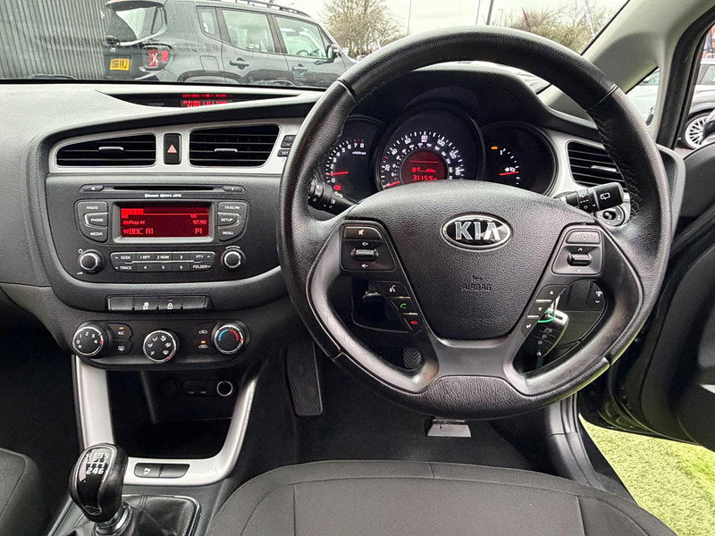 Kia Ceed 1.4 VR7 Hatchback 5dr Petrol Manual Euro 5 (98 bhp) 5dr Manual 2026