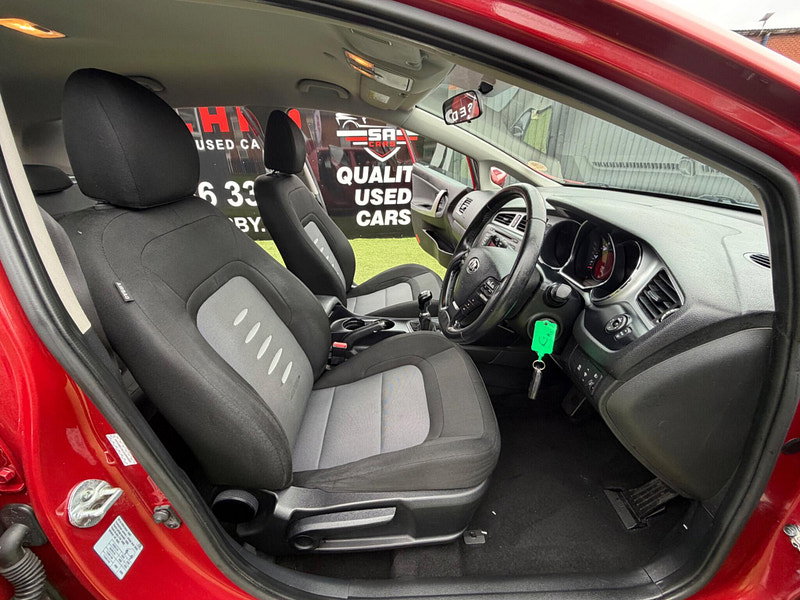 Kia Ceed 1.6 CRDi EcoDynamics 2 Hatchback 5dr Diesel Manual Euro 5 (s/s) (126 bhp) 5dr Manual 2026