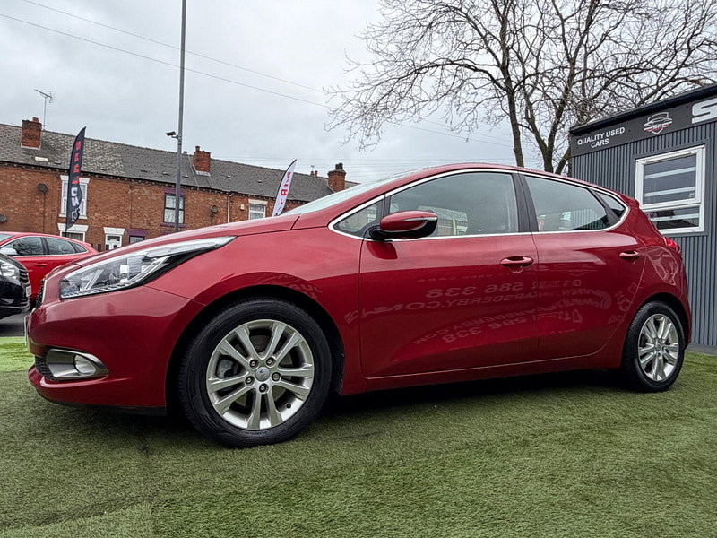 Kia Ceed 1.6 CRDi EcoDynamics 2 Hatchback 5dr Diesel Manual Euro 5 (s/s) (126 bhp) 5dr Manual 2026