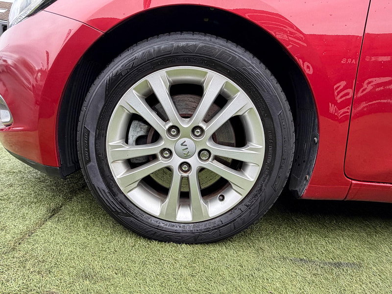 Kia Ceed 1.6 CRDi EcoDynamics 2 Hatchback 5dr Diesel Manual Euro 5 (s/s) (126 bhp) 5dr Manual 2026