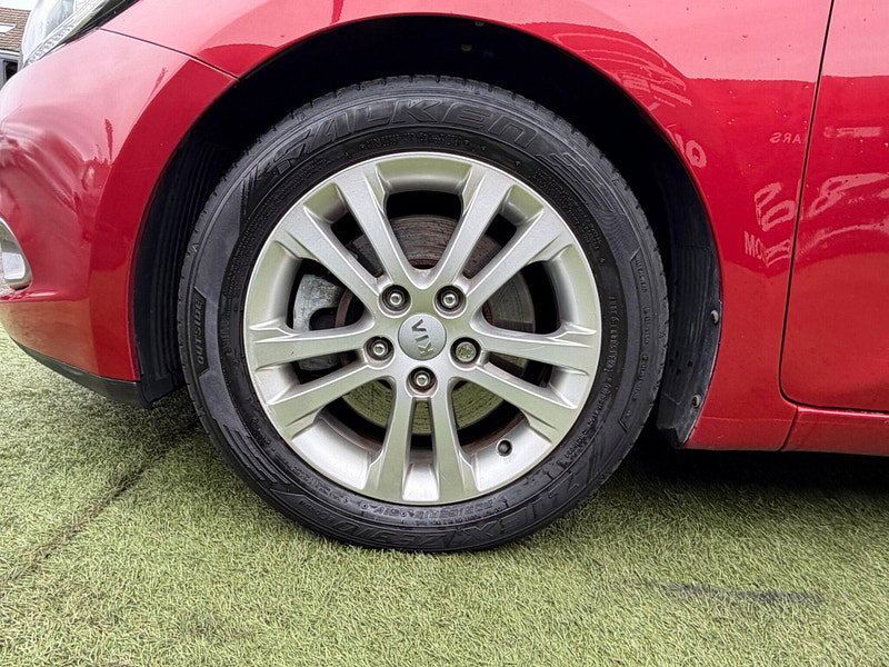 Kia Ceed 1.6 CRDi EcoDynamics 2 Hatchback 5dr Diesel Manual Euro 5 (s/s) (126 bhp) 5dr Manual 2026