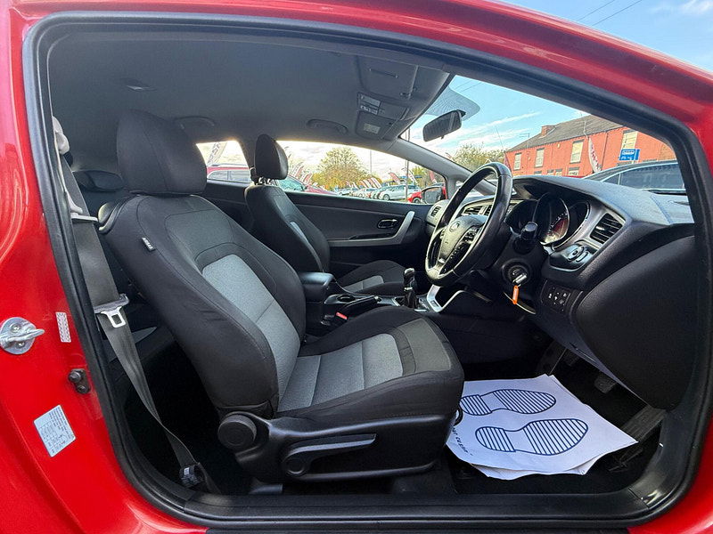 Kia ProCeed 1.6 GDi 2 Hatchback 3dr Petrol Manual Euro 6 (s/s) (133 bhp) 3dr Manual 2025