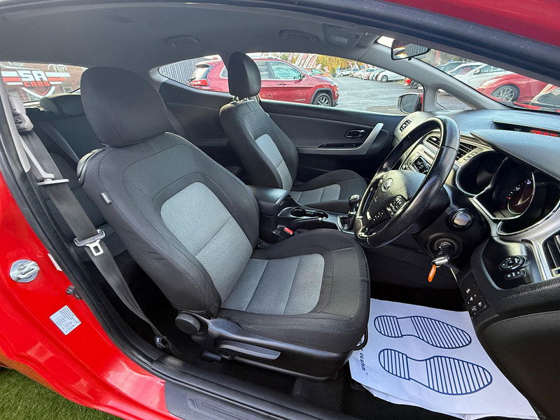 Kia ProCeed 1.6 GDi 2 Hatchback 3dr Petrol Manual Euro 6 (s/s) (133 bhp) 3dr Manual 2025