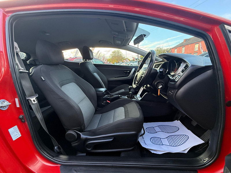 Kia ProCeed 1.6 GDi 2 Hatchback 3dr Petrol Manual Euro 6 (s/s) (133 bhp) 3dr Manual 2025